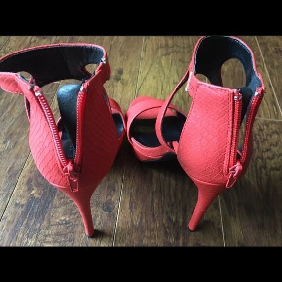 Charlotte Russe Orange 5” Ultra High Heels - Size 8 - Picture 6 of 11